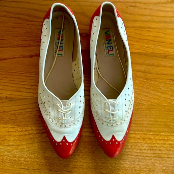 Vintage Two Toned Oxfords Size 9 - Picture 1 of 3